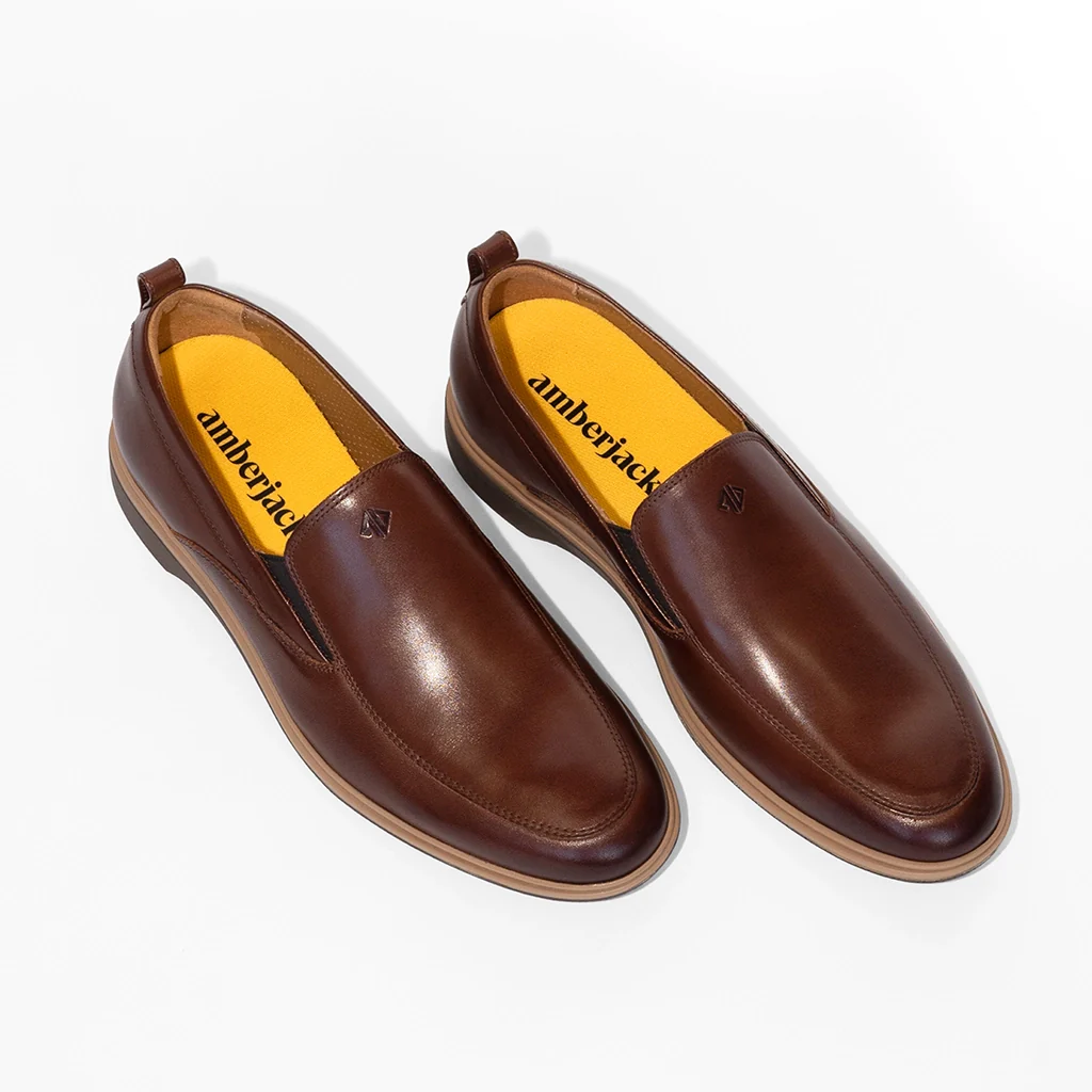 1212-the-slip-on-chestnut-5.webp The Slip-On (Chestnut)
