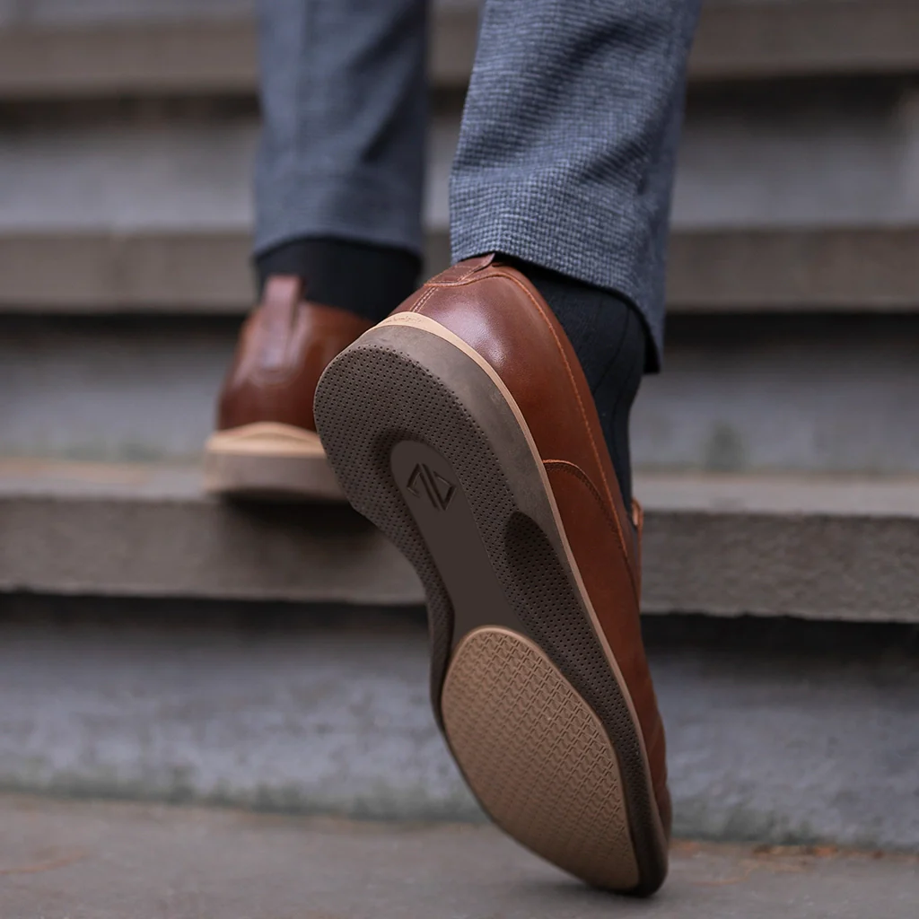 1212-the-slip-on-chestnut-9.webp The Slip-On (Chestnut)
