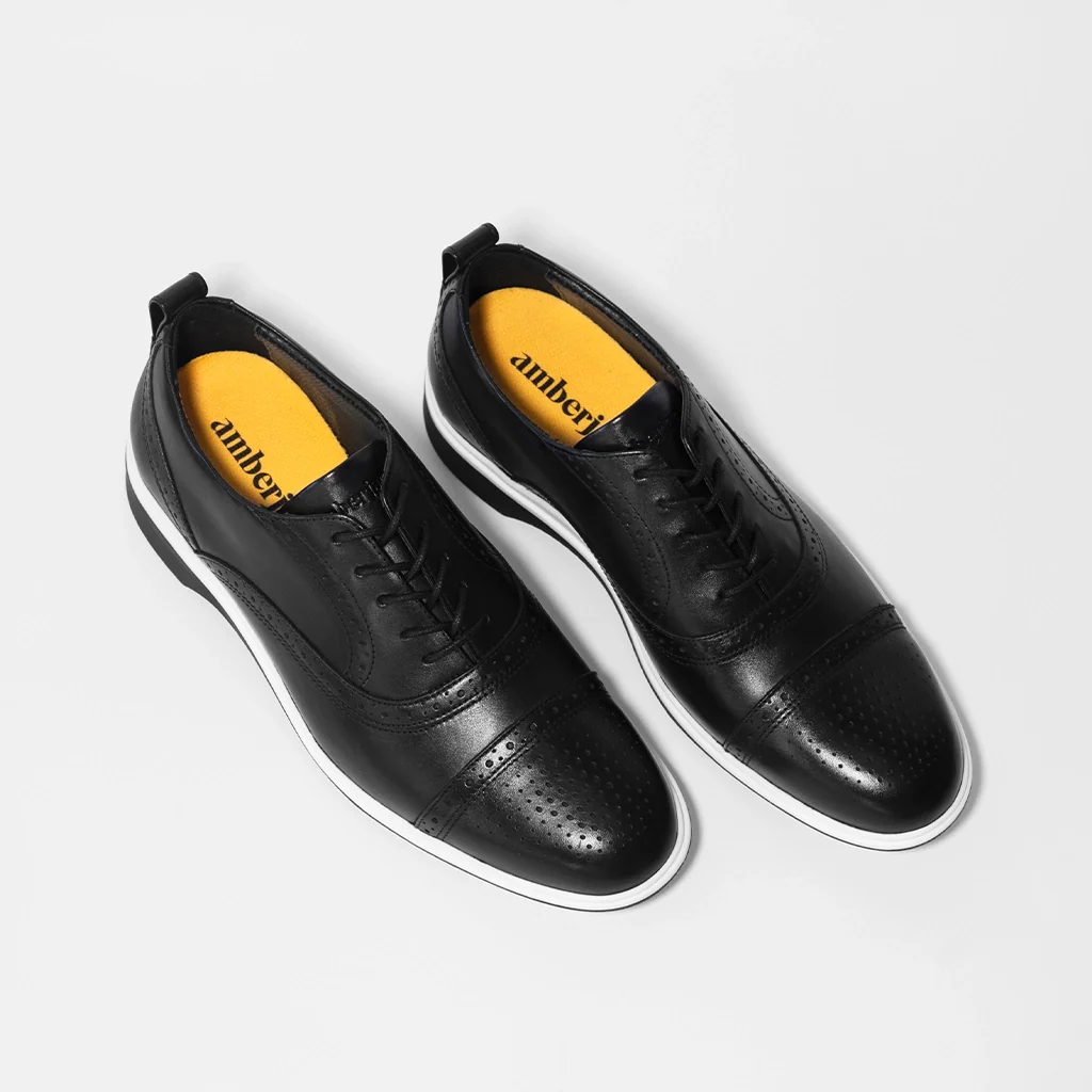 1658-the-cap-toe-onyx-5.webp The Cap-Toe (Onyx)