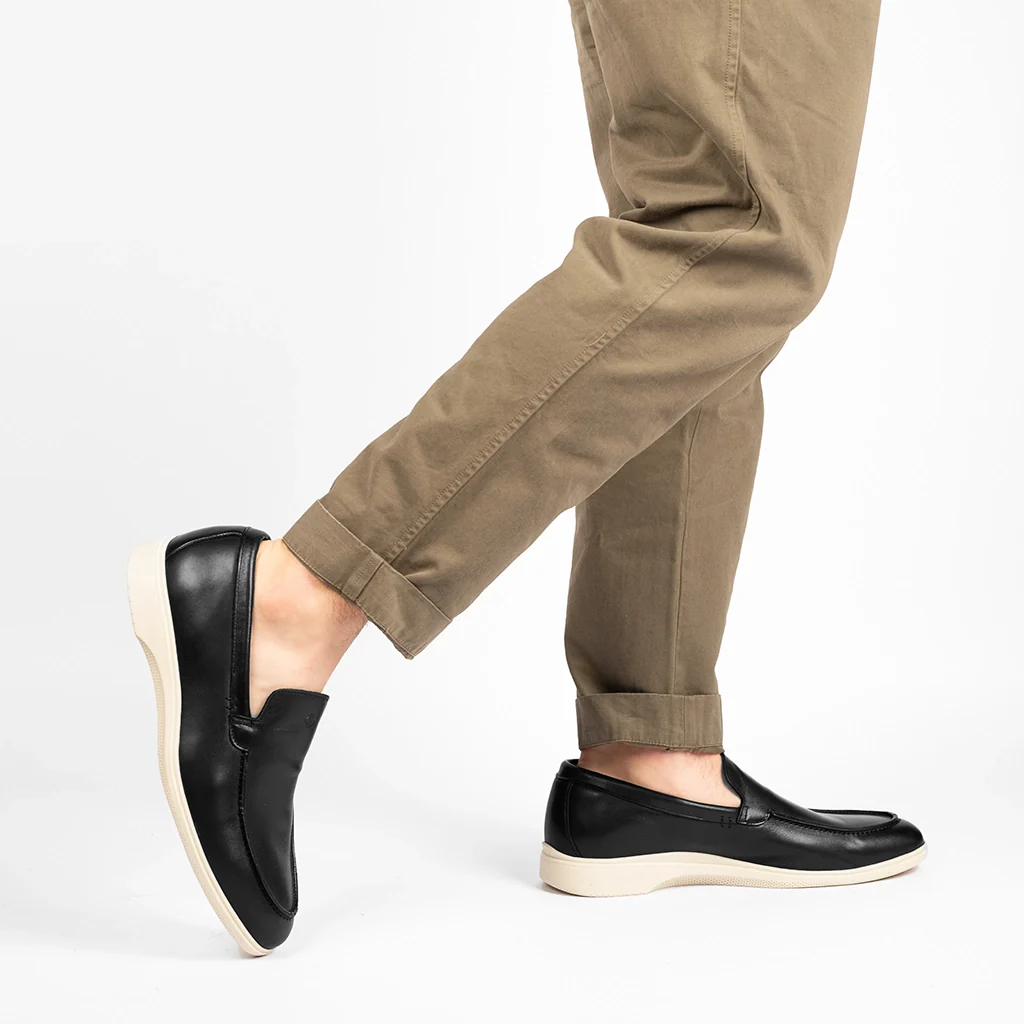 The Loafer (Obsidian & Cream)