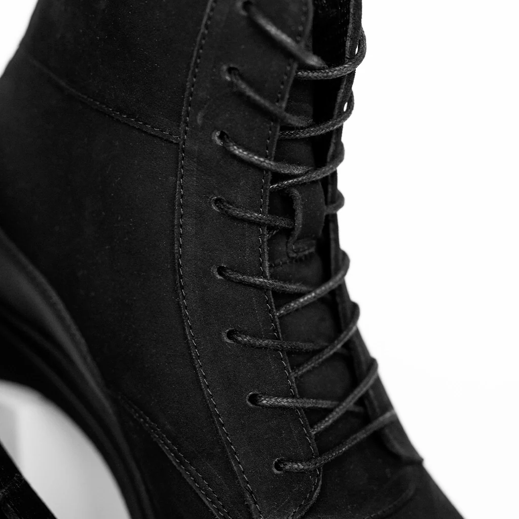 The Boot (Midnight)