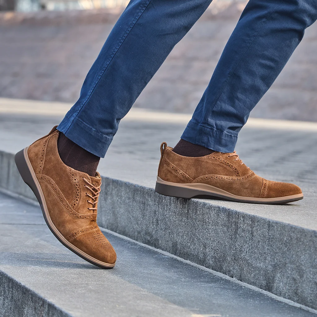 The Cap-Toe (Grizzly)
