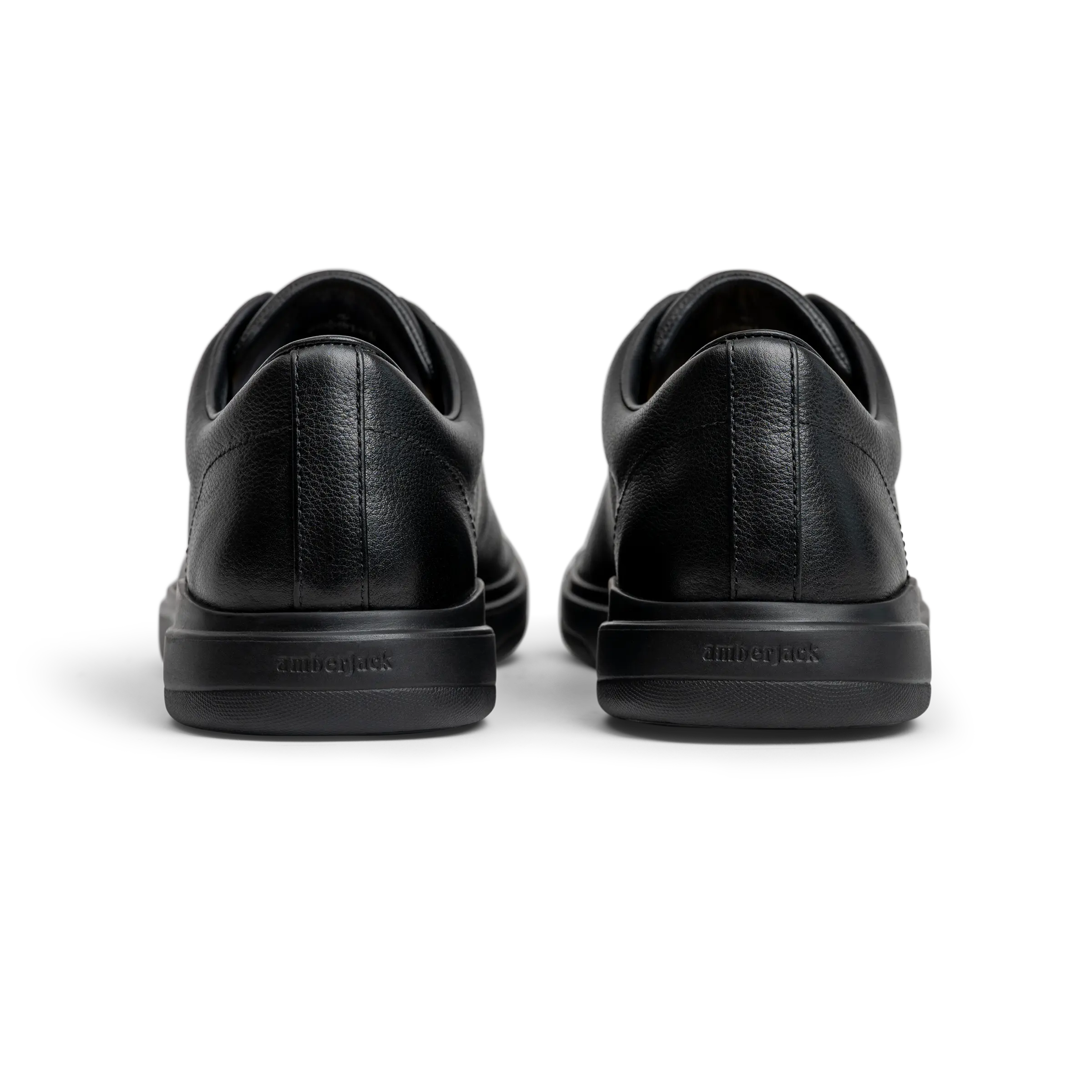 748-the-low-top-obsidian-3.webp The Low-Top (Obsidian)