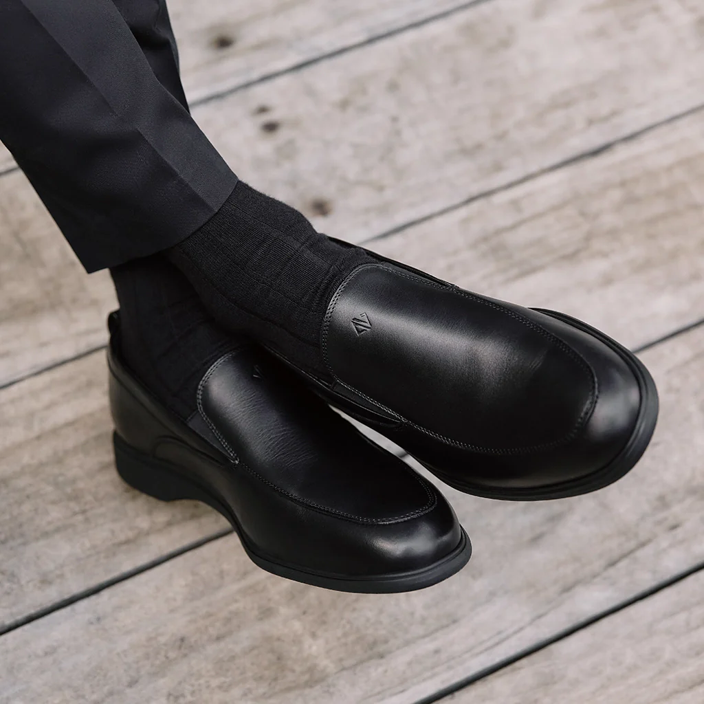 948-the-slip-on-obsidian-9.webp The Slip-On (Obsidian)